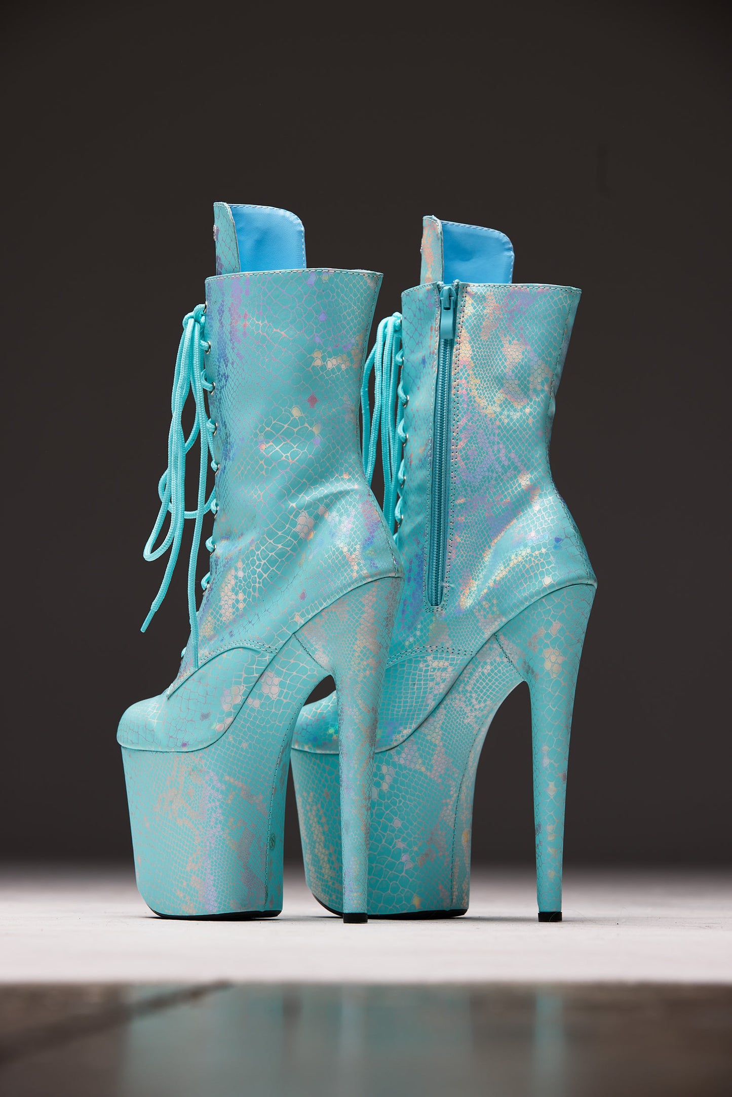 Venom Boot - Baby Blue - 8 Inch