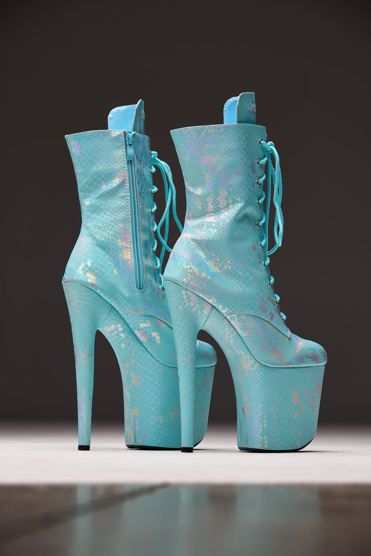 Venom Boot - Baby Blue - 8 Inch